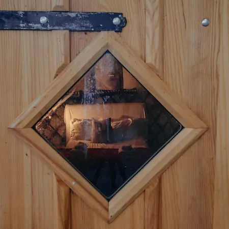 Дом отдыха Chestnut - Yurt