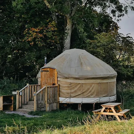 Chestnut - Yurt Дом отдыха Слейн